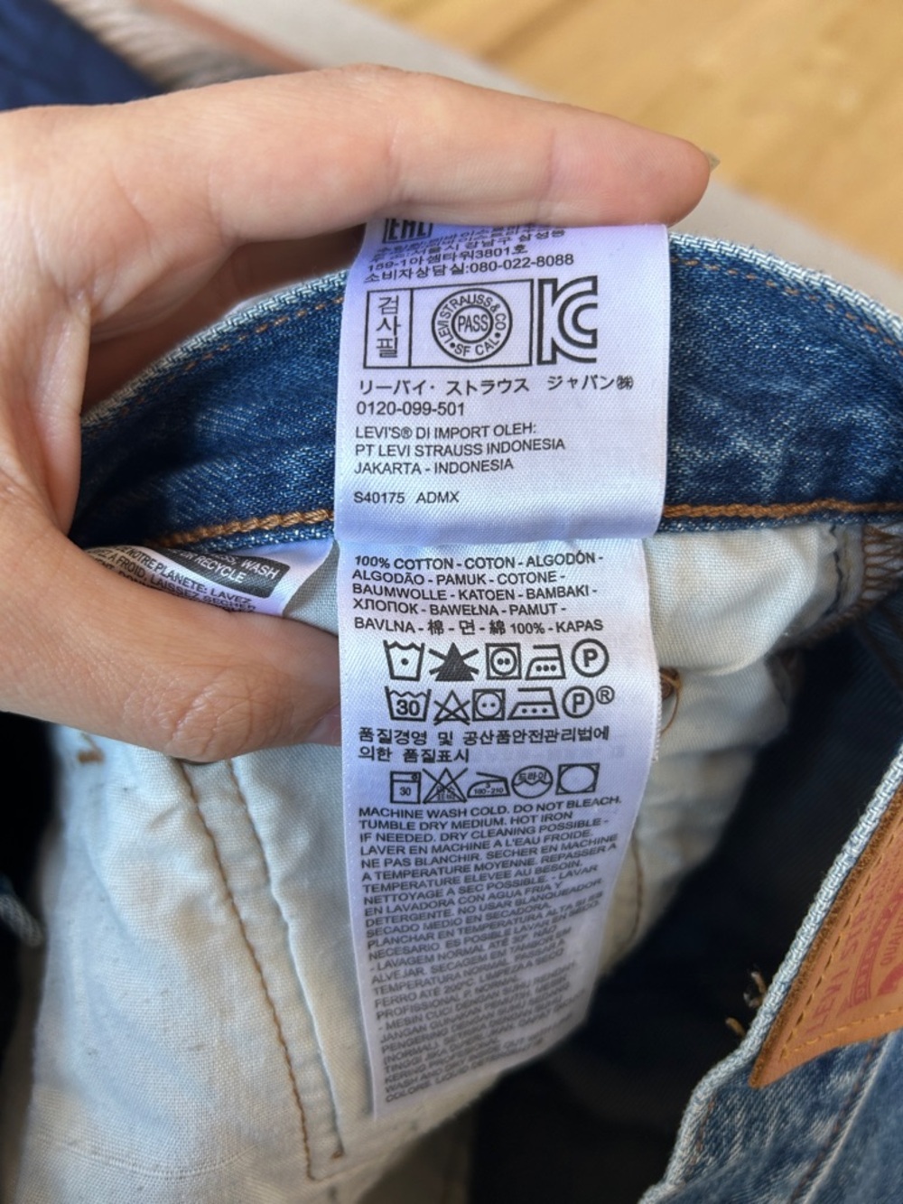 Levi's Straight Leg Dark Blue Denim Jeans - Picture 5 of 8
